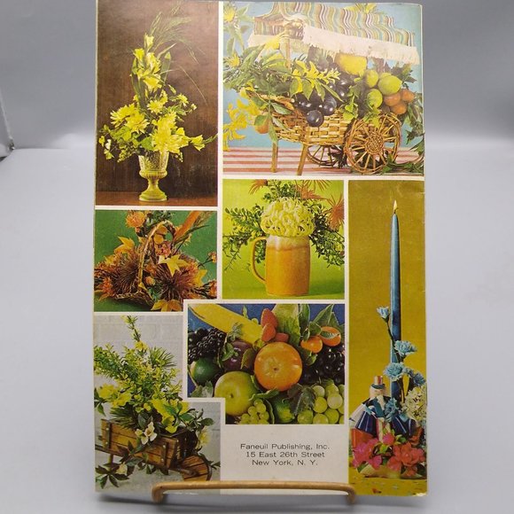 Vintage Flower Arranging Made Easy by Gene Taylor, 1966 Pattern Booklet - Picture 3 of 3